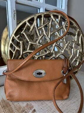 FOSSIL Genuine Leather Crossbody Bag in EUC